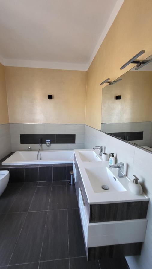 Apartmán La Casa Del Buonviaggio La Spezia Exteriér fotografie
